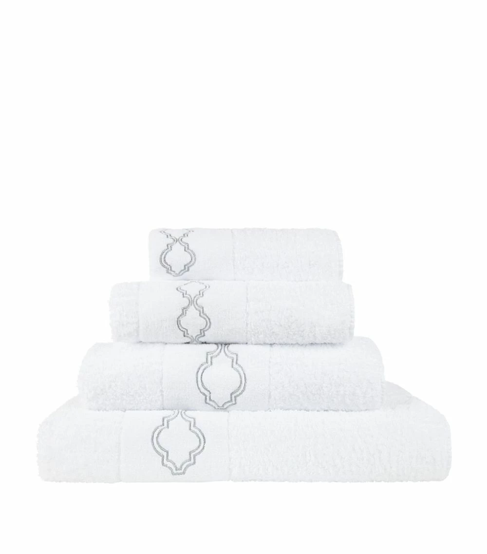 Budget β Abyss & Habidecor Chanti Bath Towel (70cm x 140cm) 109 SILVER Towels π 1 Budget β Abyss & Habidecor Chanti Bath Towel (70cm x 140cm) 109 SILVER Towels π
