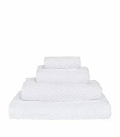 Flash Sale 🌟 Abyss & Habidecor Montana Bath Towel (70cm x 140cm) WHITE 100 Towels ✨